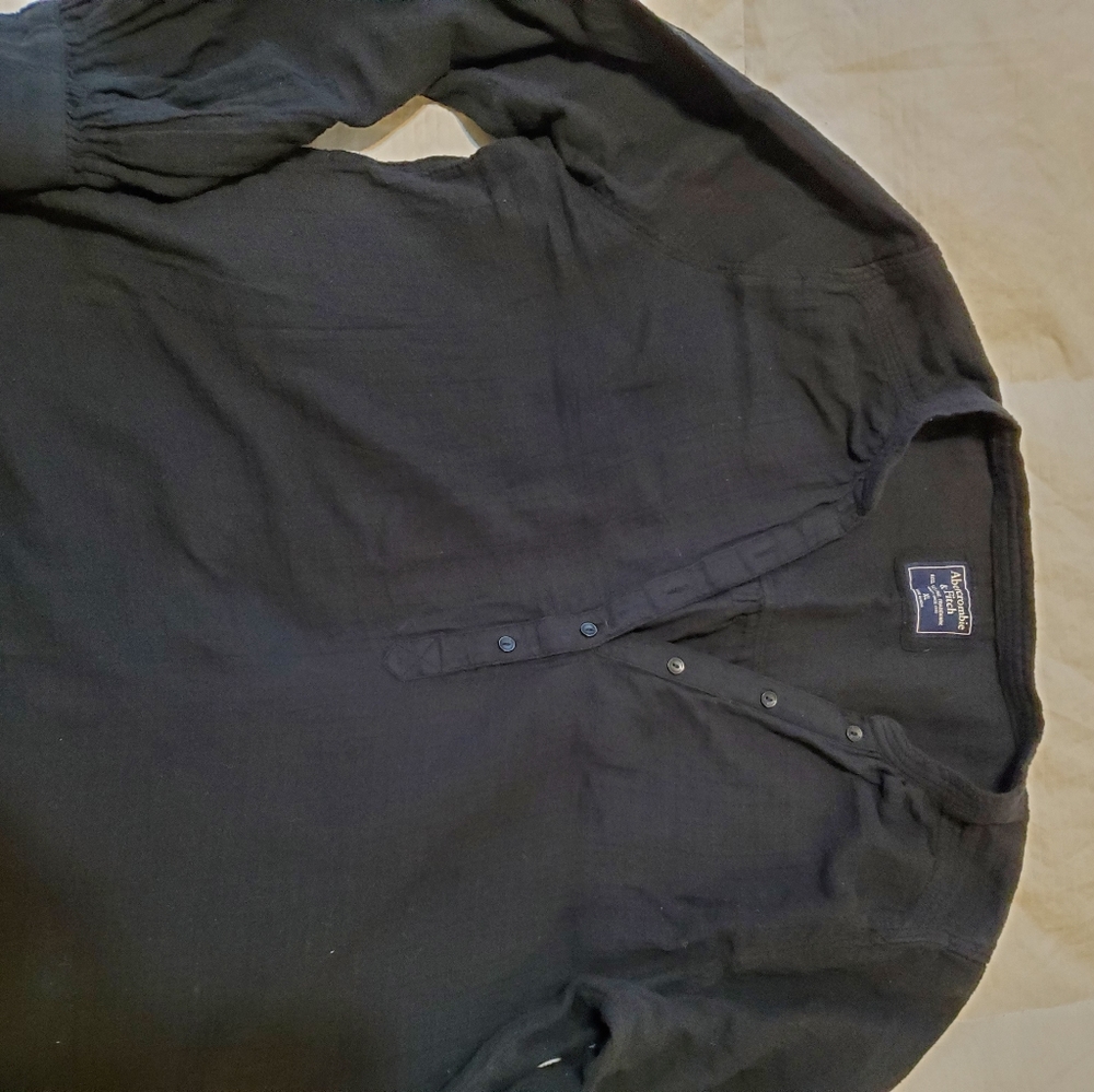 USED, Like New American Eagle Black Shirt Size L